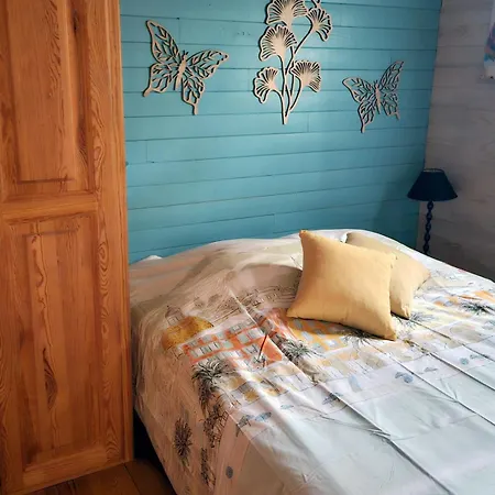 Apartment Roulotte Carmen Avec Jacuzzi Baron (Gard)